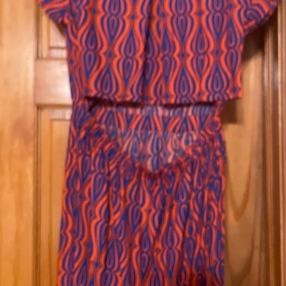 Dress - Picture 2 of 2